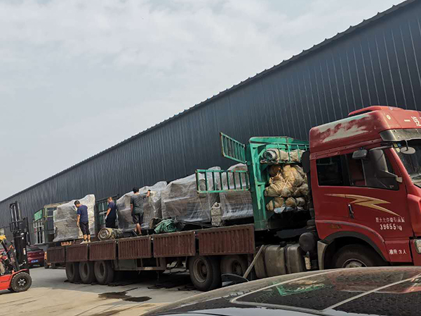 發(fā)貨現(xiàn)場